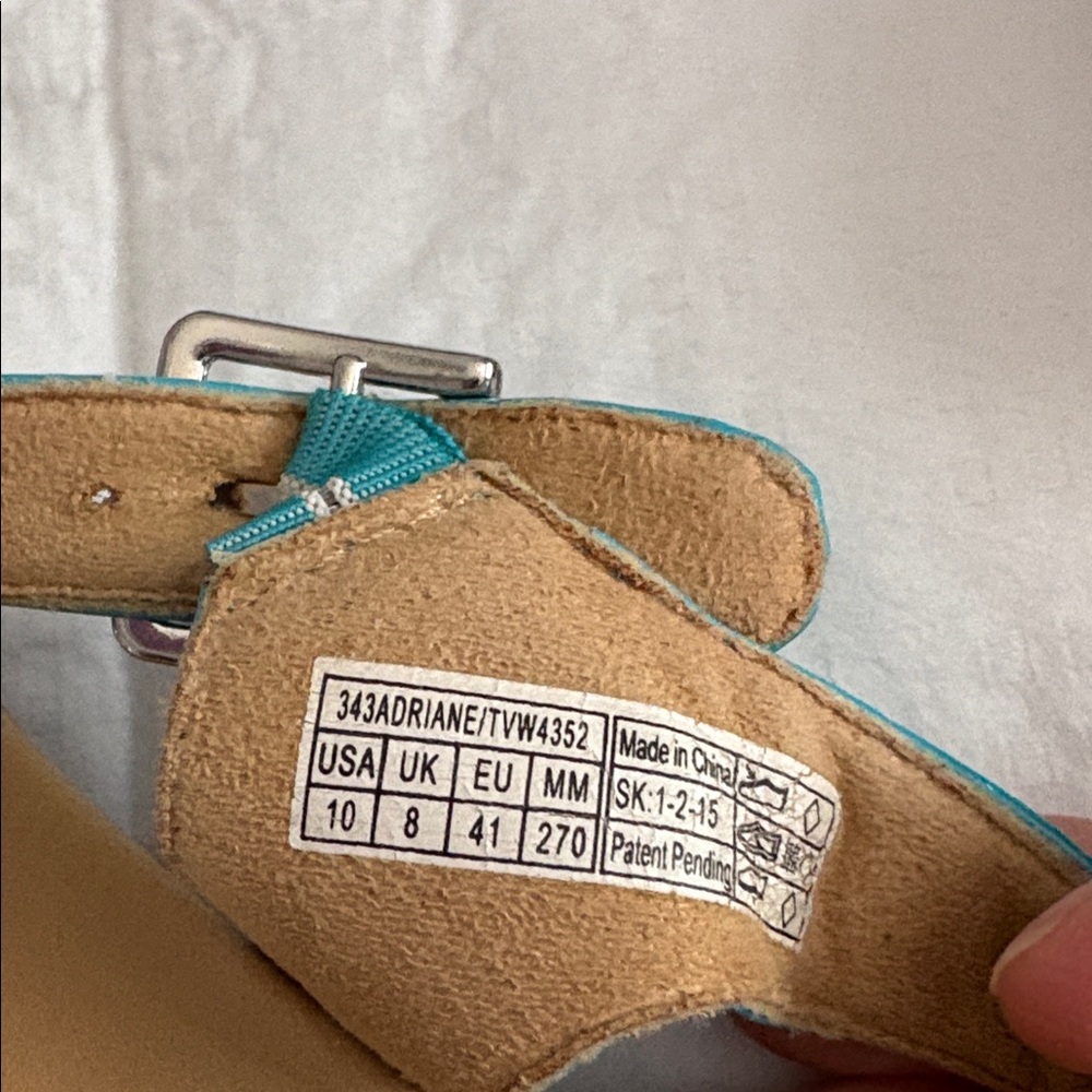 Vionic women’s Blue Sandals - Picture 2 of 7